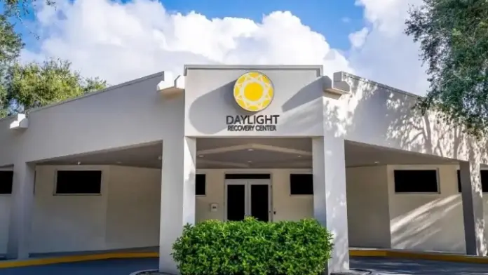 The facilities at Daylight Recovery Center in West Palm Beach, FL 5